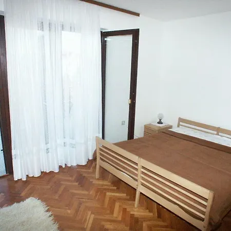 Studio Jezera 798c Tisno