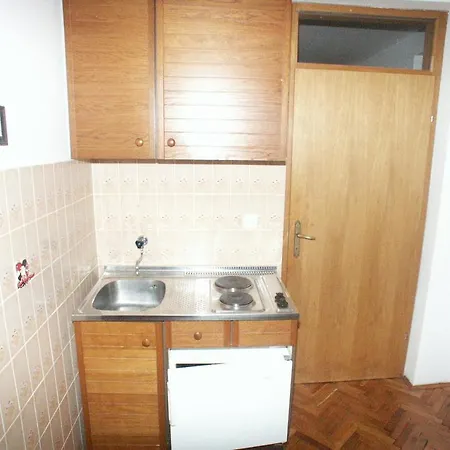 Studio Jezera 798c